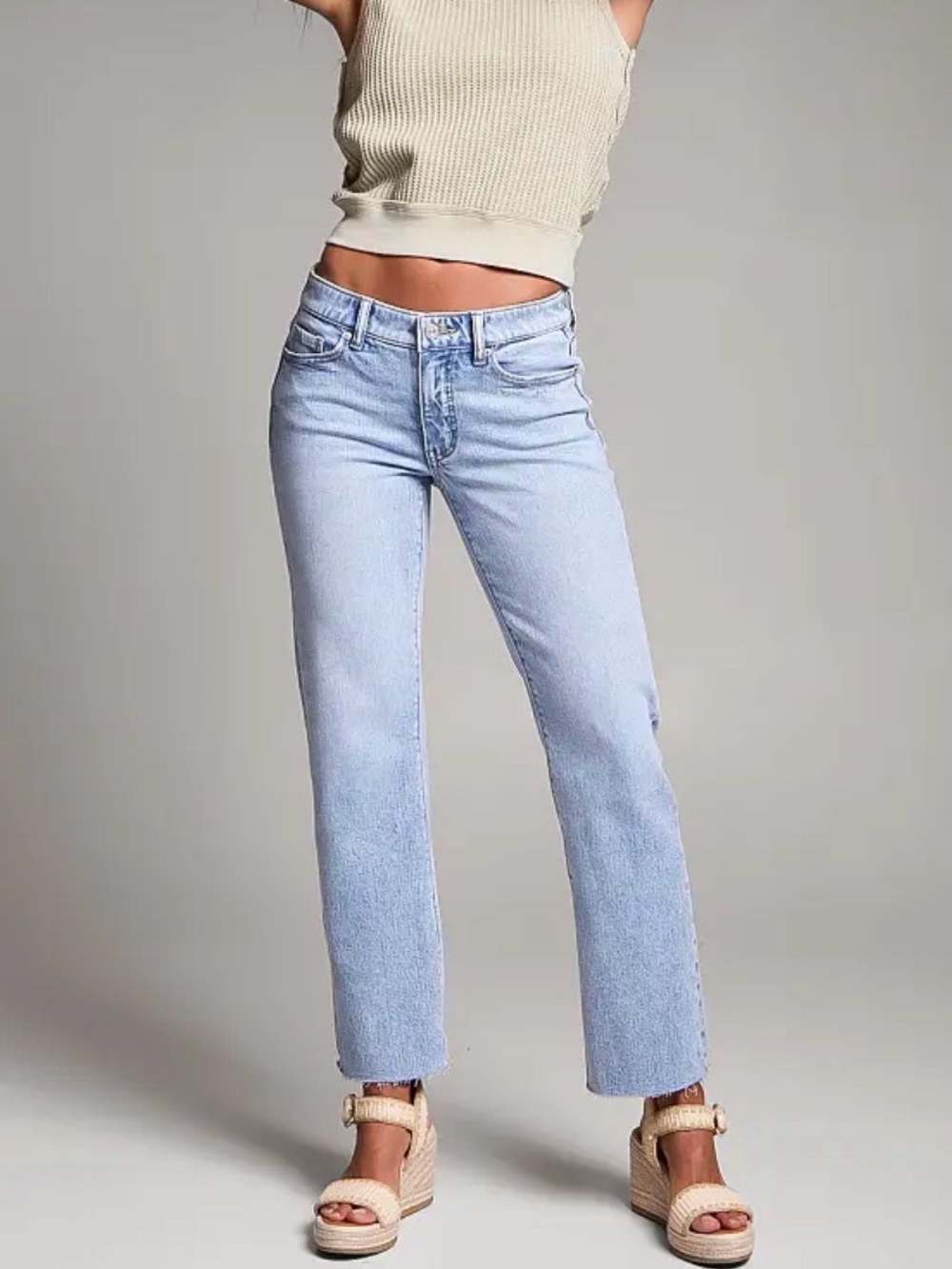 BKE Payton Cropped Straight Stretch Jean - Worn Once and too big for me!